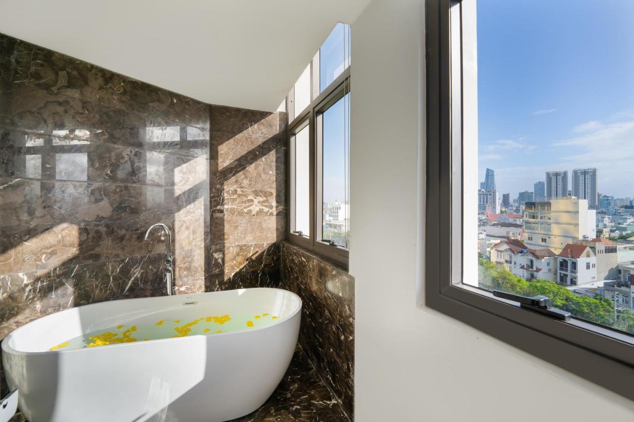 Ds La Belle Vie Hotel & Suite Дананг Экстерьер фото